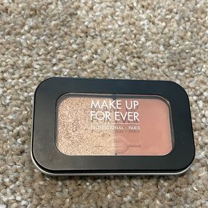 Make Up Forever eyeshadow duo